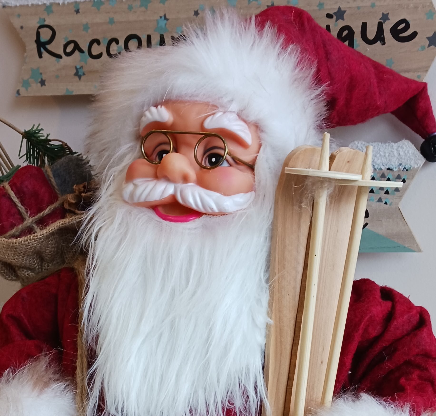 Lire la suite à propos de l’article NOËL ILLUMINE  LA BOULANGERIE DE TAURINES